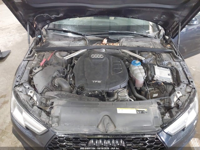44881164 :رقم المزاد ، WAUKMAF48HN058320 vin ، 2017 Audi A4 2.0t Season Of Audi Ultra Premium مزاد بيع
