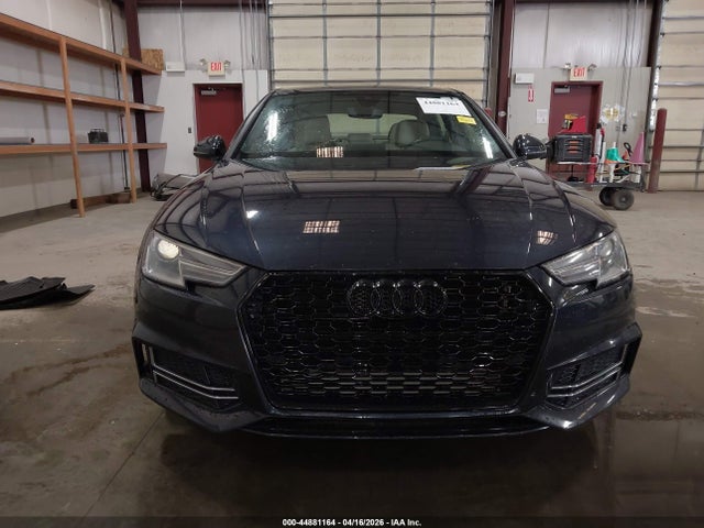 44881164 :رقم المزاد ، WAUKMAF48HN058320 vin ، 2017 Audi A4 2.0t Season Of Audi Ultra Premium مزاد بيع