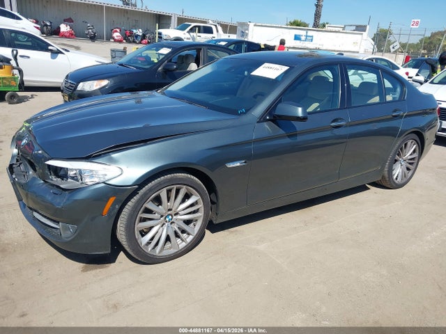 2011 Bmw 550i მანქანა იყიდება აუქციონზე, vin: WBAFR9C59BC757344, აუქციონის ნომერი: 44881167