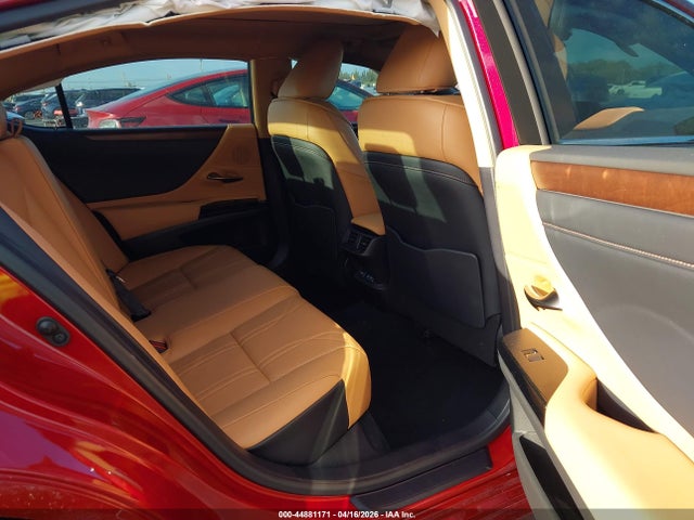 44881171 :رقم المزاد ، 58AEZ1B11RU183717 vin ، 2024 Lexus Es 350 Luxury مزاد بيع