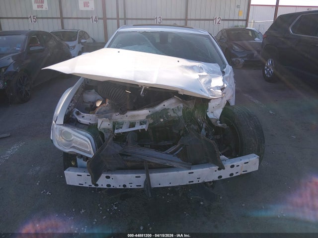 44881200 :رقم المزاد ، 2C3CCAEG2GH269059 vin ، 2016 Chrysler 300c مزاد بيع