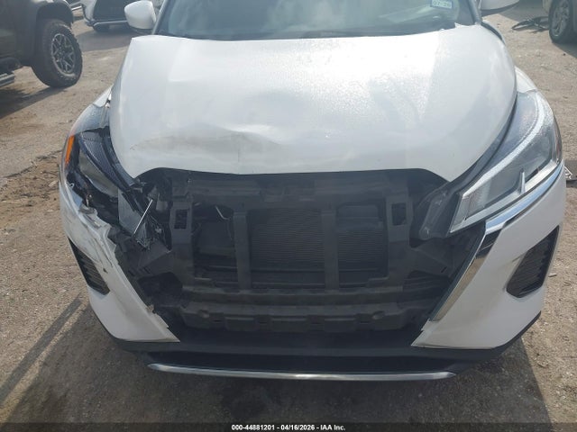 Продаж на аукціоні авто 2021 Nissan Kicks Sv Xtronic Cvt, vin: 3N1CP5CV3ML554710, номер лоту: 44881201