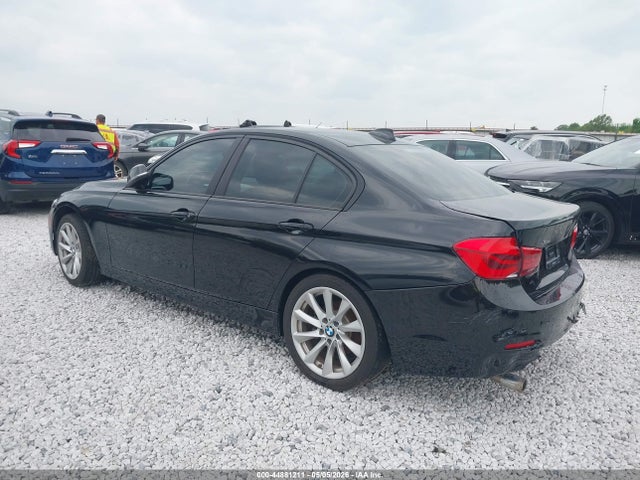 Aukcja sprzedaży 2017 Bmw 320i Xdrive, vin: WBA8E5G56HNU42070, numer aukcji: 44881211