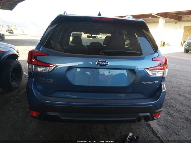 Auction sale of the 2024 Subaru Forester Premium, vin: JF2SKADC2RH492561, lot number: 44881230