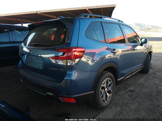 Auction sale of the 2024 Subaru Forester Premium, vin: JF2SKADC2RH492561, lot number: 44881230
