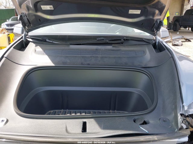 Продаж на аукціоні авто 2026 Tesla Model Y All-wheel Drive/long Range Launch Series/premium All-wheel Drive, vin: 7SAYGDEE6TF552721, номер лоту: 44881245