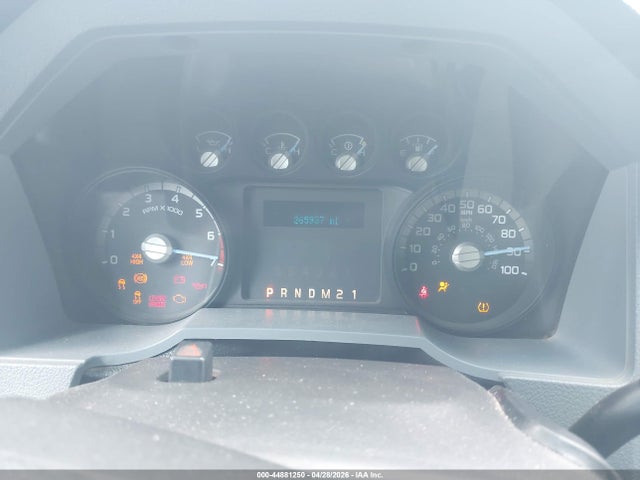 2011 Ford F-250 Xl მანქანა იყიდება აუქციონზე, vin: 1FT7W2B61BEA52723, აუქციონის ნომერი: 44881250