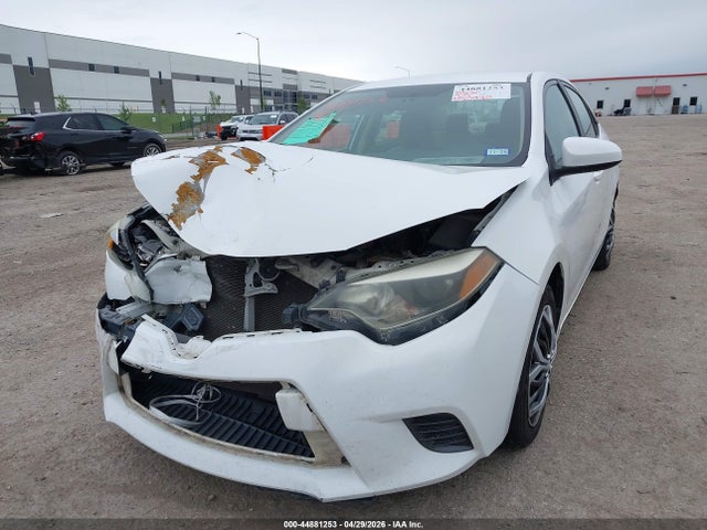 Продаж на аукціоні авто 2015 Toyota Corolla Le, vin: 5YFBURHEXFP241208, номер лоту: 44881253