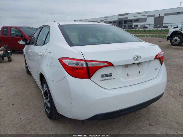 Продаж на аукціоні авто 2015 Toyota Corolla Le, vin: 5YFBURHEXFP241208, номер лоту: 44881253