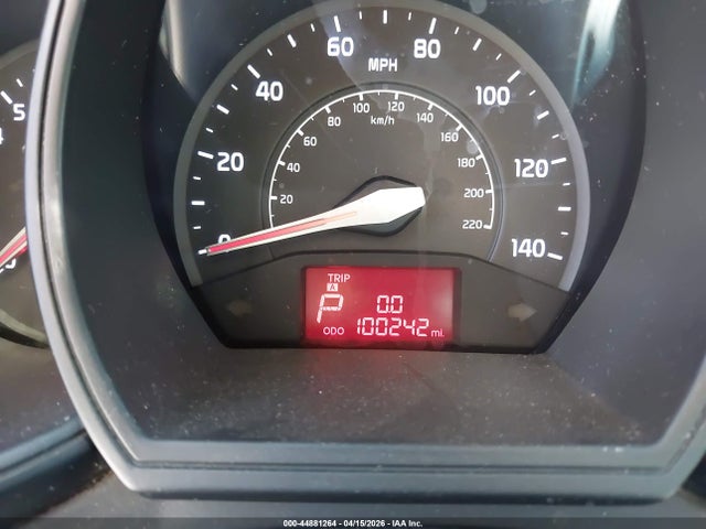 KNADM4A39E6352761 KIA RIO LX
