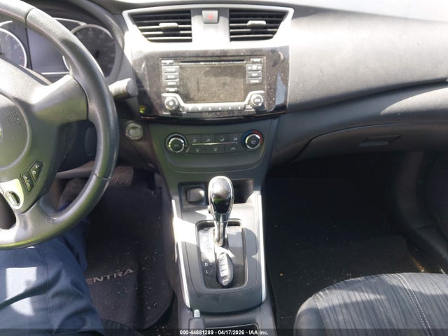 3N1AB7AP3GY321584 Nissan SENTRA SV