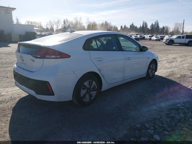 2019 HYUNDAI IONIQ HYBRID KMHC65LC9KU162599 Photo 3