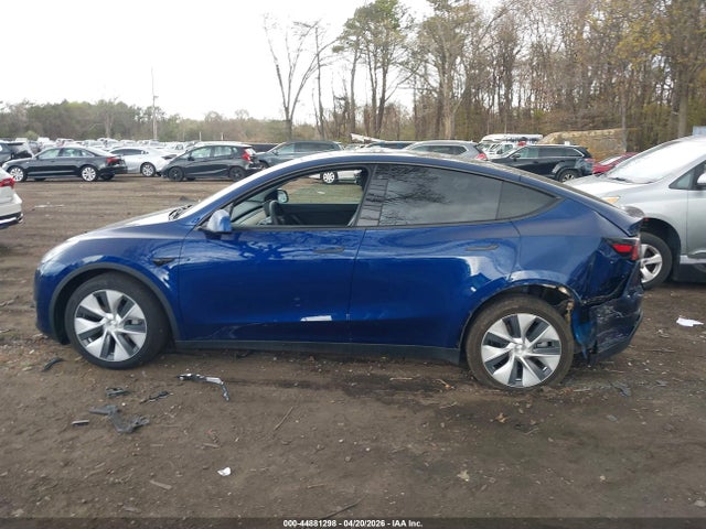 44881298 :رقم المزاد ، 7SAYGDEE2NF320152 vin ، 2022 Tesla Model Y Long Range Dual Motor All-wheel Drive مزاد بيع