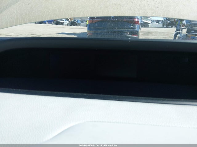 JTDKBRFUXG3022582 Toyota Prius Two