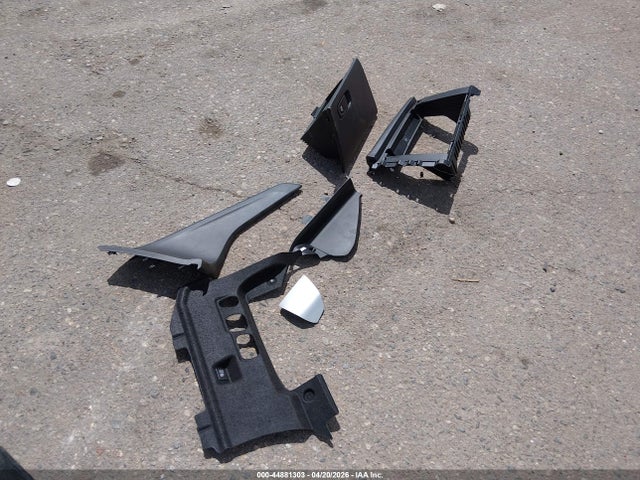 1C4RJKAG3P8803702 Jeep Grand Cherokee L Laredo 4x4