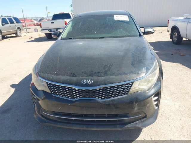2017 Kia Optima Sx Turbo მანქანა იყიდება აუქციონზე, vin: 5XXGW4L24HG142430, აუქციონის ნომერი: 44881304