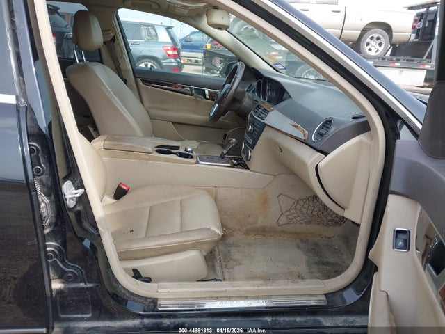 Продаж на аукціоні авто 2014 Mercedes-benz C 250 Sport, vin: WDDGF4HB7EG249992, номер лоту: 44881313