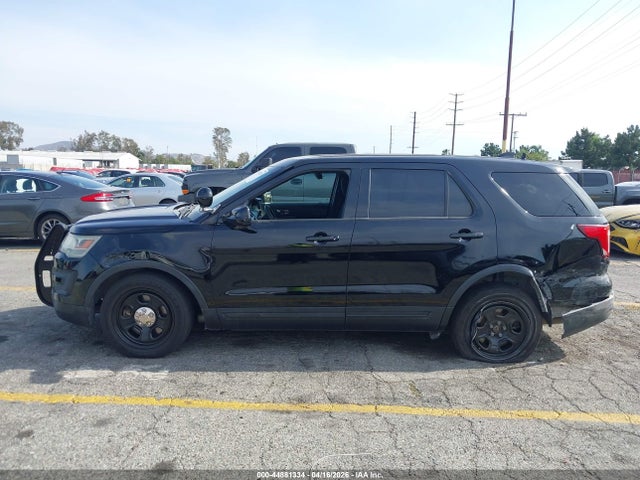 1FM5K8AR9HGB40882 Ford Utility Police Interceptor