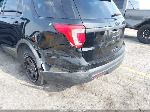 1FM5K8AR9HGB40882 Ford Utility Police Interceptor