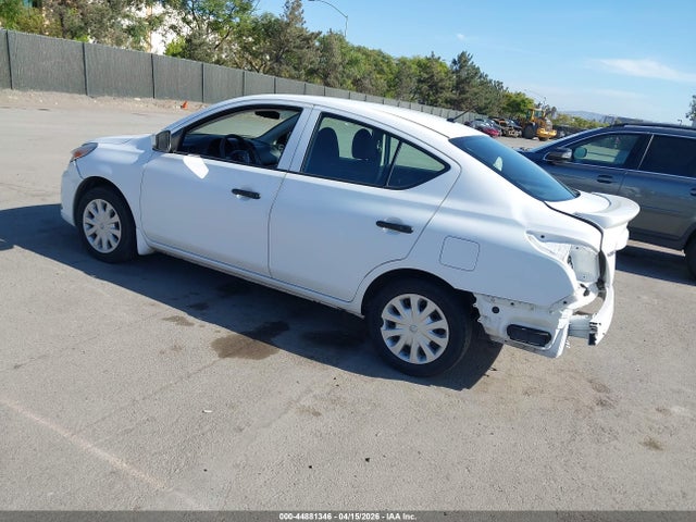 3N1CN7AP3JL803024 Nissan Versa 1.6 S+