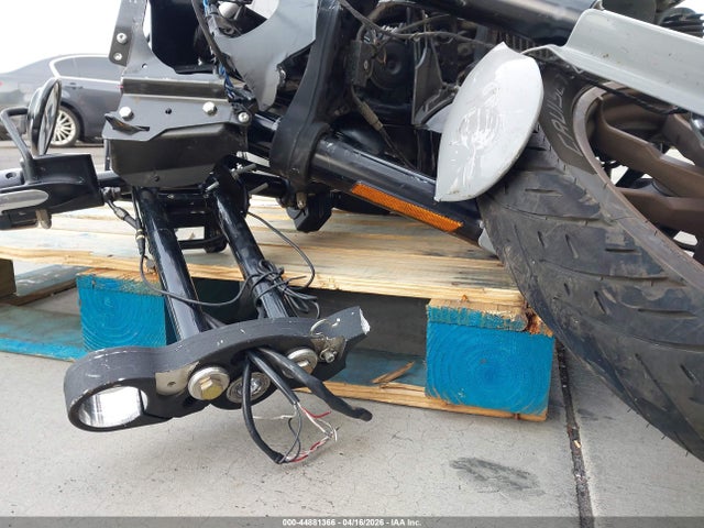 1HD1YXZ2XRB042475 Harley-Davidson Fxlrst