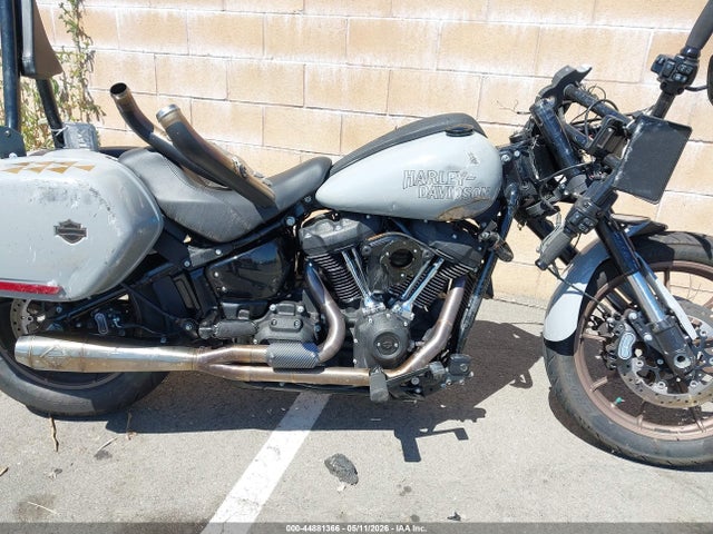 1HD1YXZ2XRB042475 Harley-Davidson Fxlrst