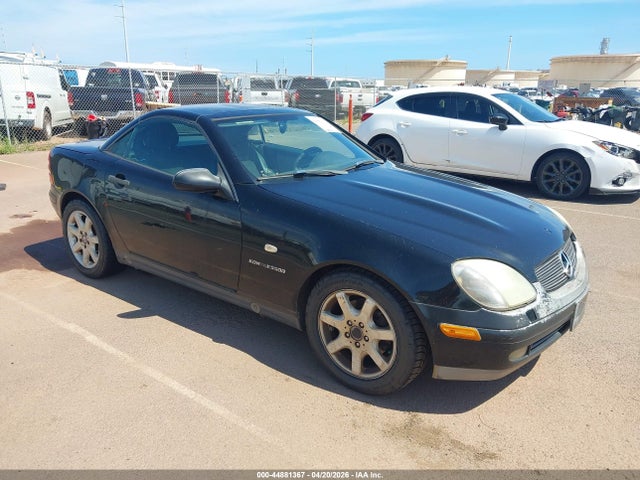 44881367 :رقم المزاد ، WDBKK47F5XF093642 vin ، 1999 Mercedes-benz Slk 230 Kompressor مزاد بيع