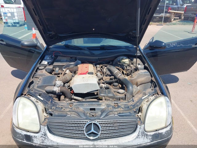 Продажа на аукционе авто 1999 Mercedes-benz Slk 230 Kompressor, vin: WDBKK47F5XF093642, номер лота: 44881367