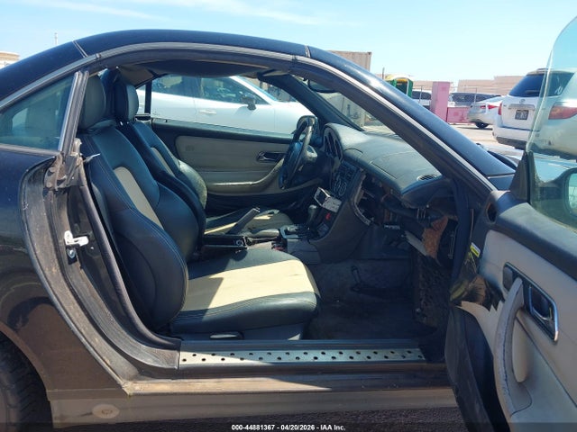 Продажа на аукционе авто 1999 Mercedes-benz Slk 230 Kompressor, vin: WDBKK47F5XF093642, номер лота: 44881367