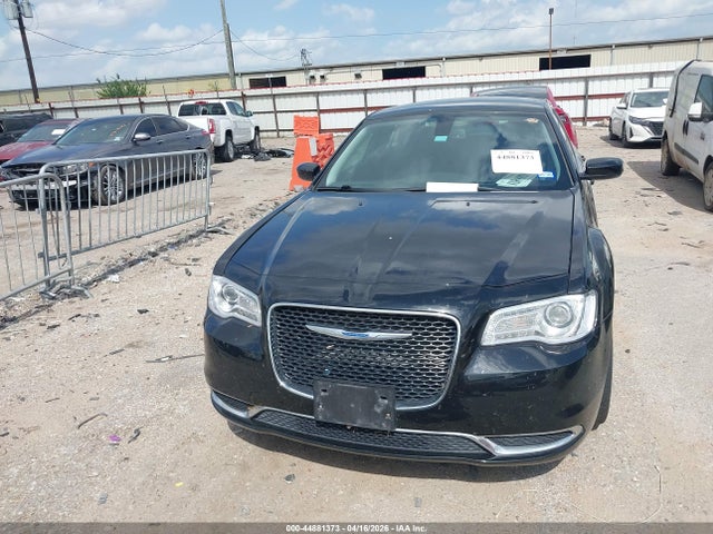 Продажа на аукционе авто 2020 Chrysler 300 Touring L, vin: 2C3CCAAG9LH171985, номер лота: 44881373