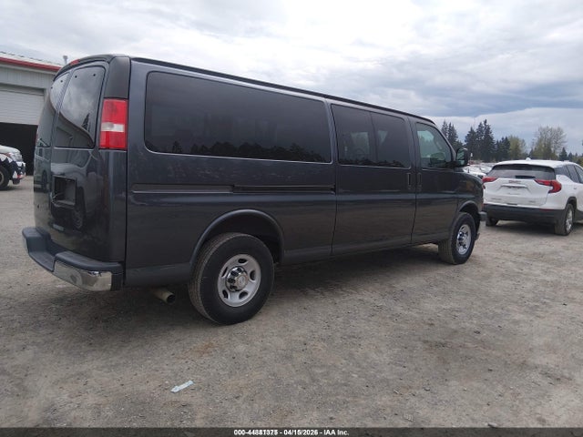 1GAZGPFFXH1292794 Chevrolet Express 3500 Lt