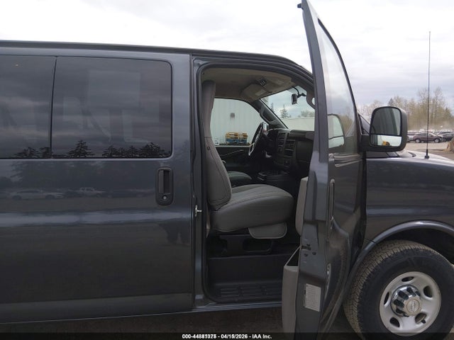 1GAZGPFFXH1292794 Chevrolet Express 3500 Lt