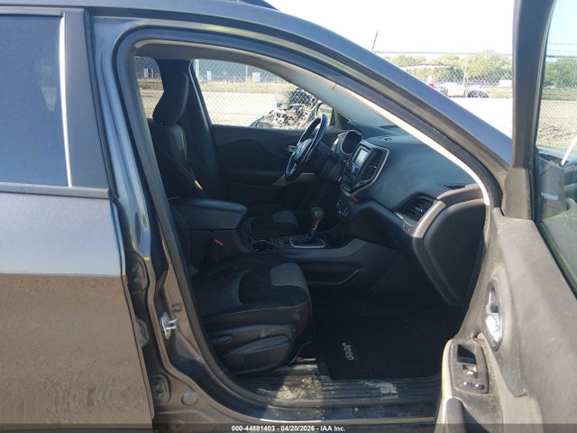 44881403 :رقم المزاد ، 1C4PJLCB5JD544966 vin ، 2018 Jeep Cherokee Latitude Fwd مزاد بيع