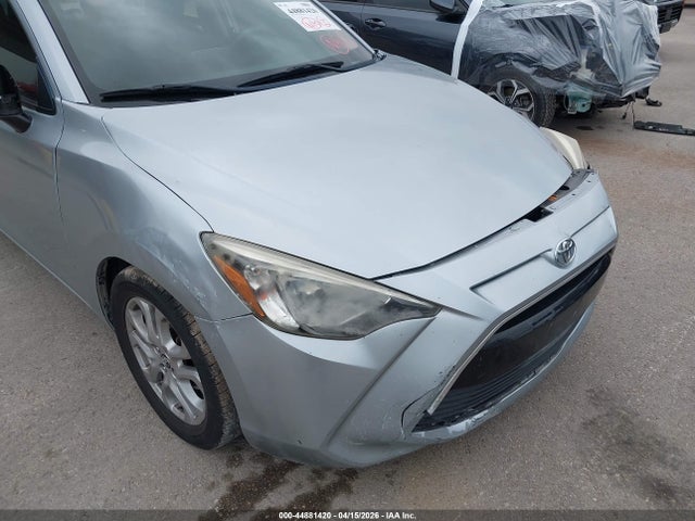 44881420 :رقم المزاد ، 3MYDLBYV3HY194529 vin ، 2017 Toyota Yaris Ia مزاد بيع