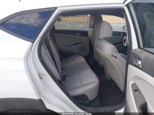 2018 HYUNDAI TUCSON KM8J23A48JU712506 Photo 7