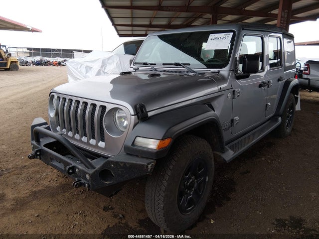 1C4HJXDG9JW163146 Jeep Wrangler Unlimited Sport 4x4