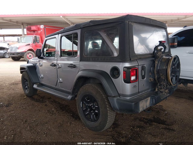1C4HJXDG9JW163146 Jeep Wrangler Unlimited Sport 4x4