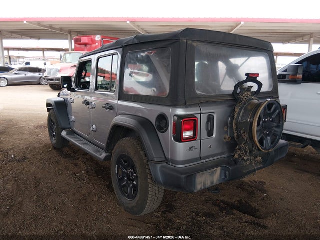 1C4HJXDG9JW163146 Jeep Wrangler Unlimited Sport 4x4