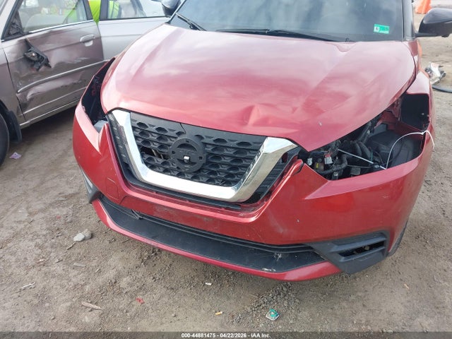 3N1CP5CU9JL526364 Nissan KICKS SR