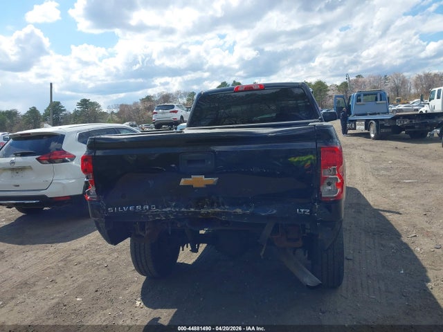 2015 Chevrolet Silverado 2500hd Ltz მანქანა იყიდება აუქციონზე, vin: 1GC1KWEGXFF655621, აუქციონის ნომერი: 44881490