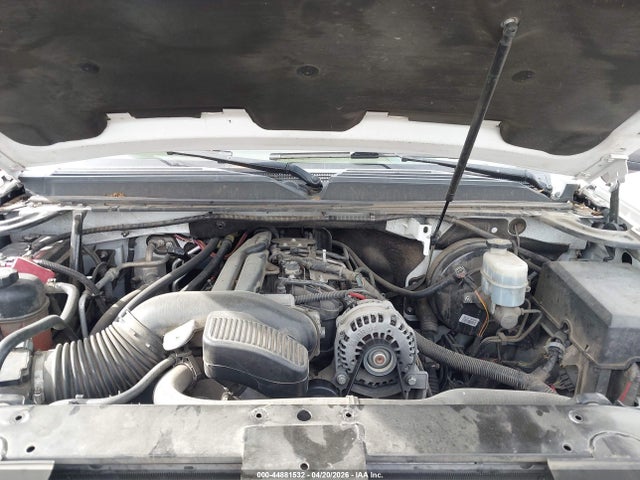 44881532 :رقم المزاد ، 1GNSCJE09DR360195 vin ، 2013 Chevrolet Suburban 1500 Lt مزاد بيع