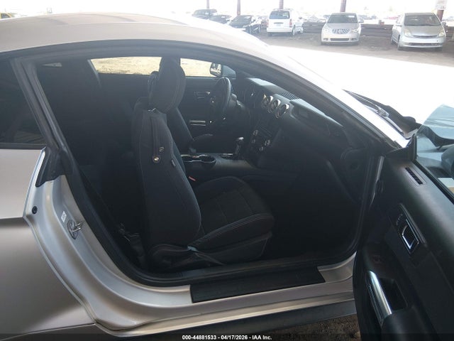 1FA6P8AM0G5290541 Ford Mustang V6