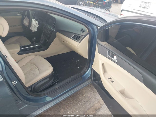 44881555 :رقم المزاد ، 5NPE24AF1HH489114 vin ، 2017 Hyundai Sonata Se مزاد بيع