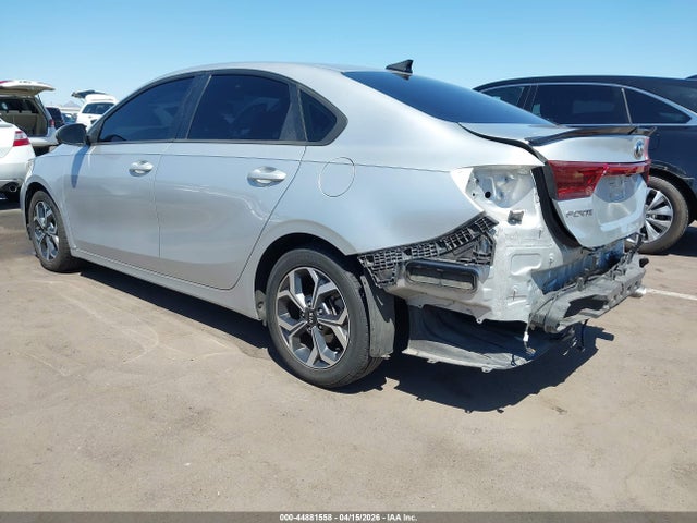 2019 Kia Forte Lxs მანქანა იყიდება აუქციონზე, vin: 3KPF24AD9KE095052, აუქციონის ნომერი: 44881558