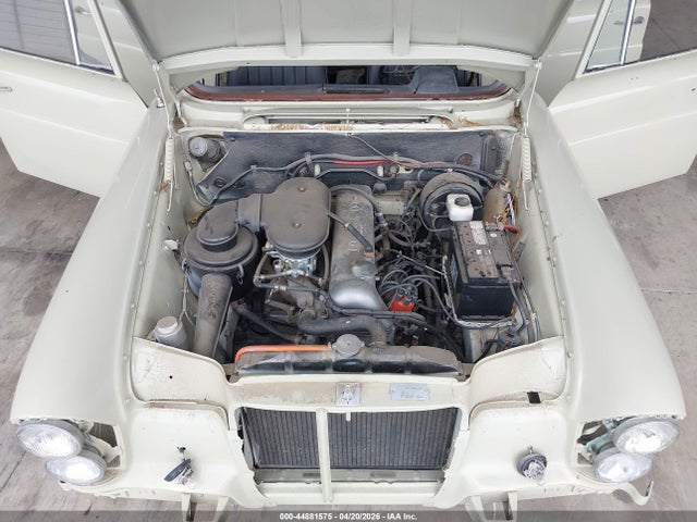 44881575 :رقم المزاد ، 12101816 vin ، 1967 Mercedes-benz 230 مزاد بيع