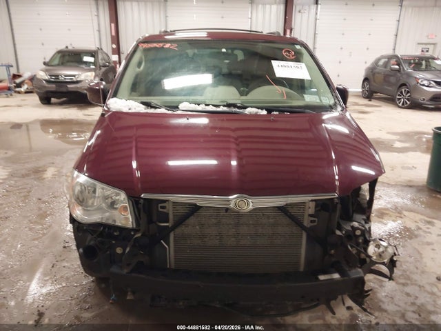 2009 Chrysler Town & Country Touring მანქანა იყიდება აუქციონზე, vin: 2A8HR541X9R592656, აუქციონის ნომერი: 44881582