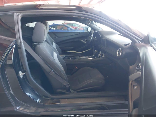 1G1FB1RX9H0123553 Chevrolet Camaro 1lt