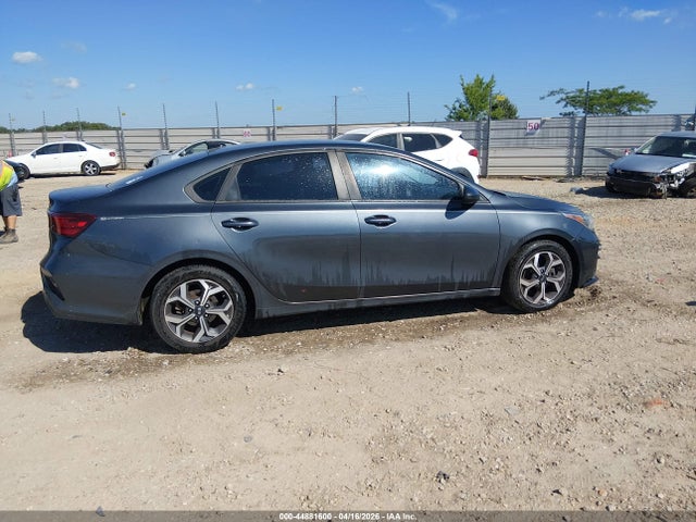 Продаж на аукціоні авто 2019 Kia Forte Lxs, vin: 3KPF24AD9KE007777, номер лоту: 44881600