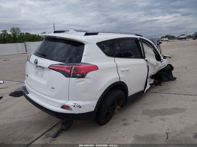 JTMZFREV7HJ137845 Toyota RAV4 LE