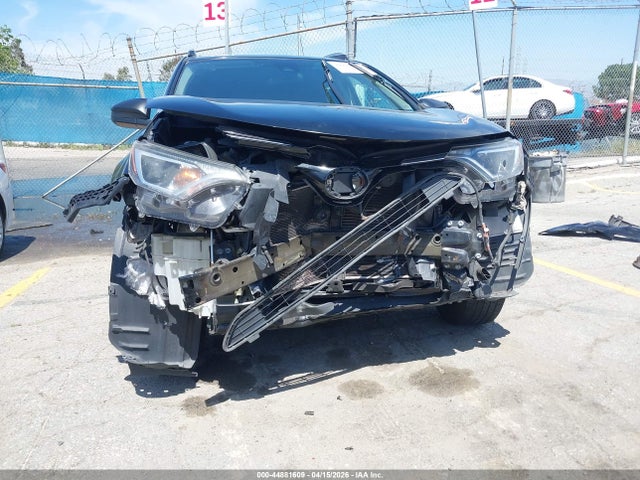 Toyota RAV4 LE 2017 2T3ZFREV1HW357533 Image 6